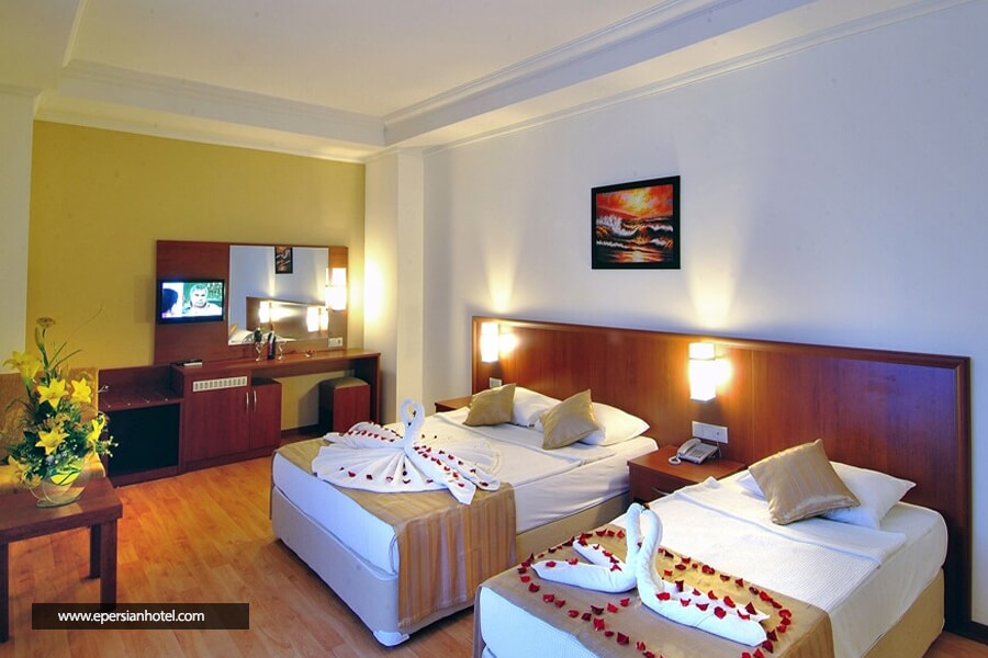 هتل هدف ریزورت آنتالیا اتاق سه تخته