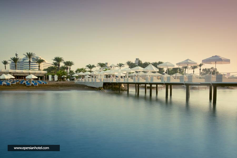 هتل تایتانیک بیچ لارا آنتالیا استخر