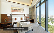 baku/fairmont-baku-flame-towers/rooms/fairmont-baku-flame-towers-dbl.jpg