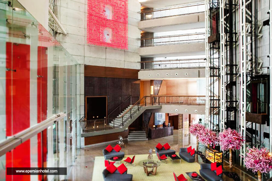 لابی هتل جمیرا کریک ساید دبی