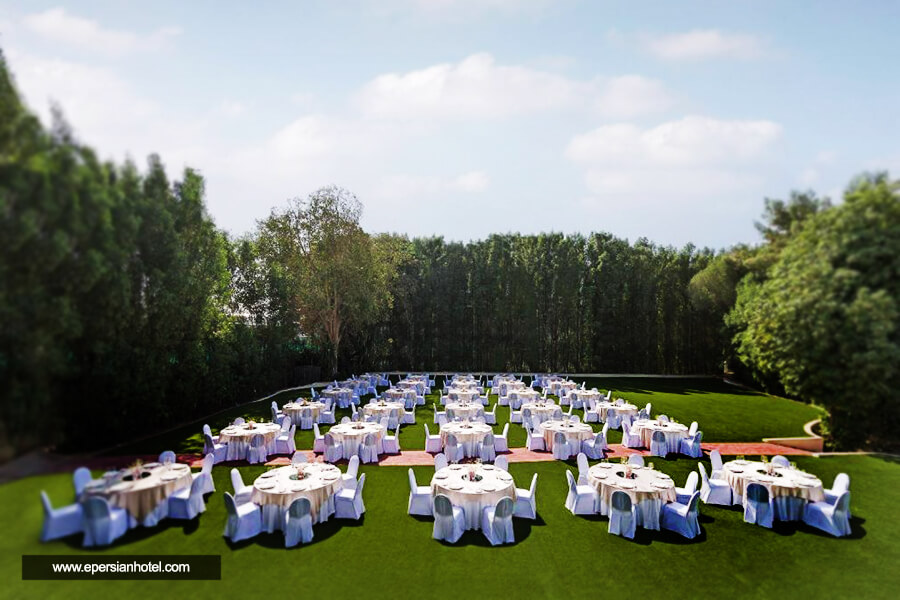 رستوران هتل جمیرا کریک ساید دبی