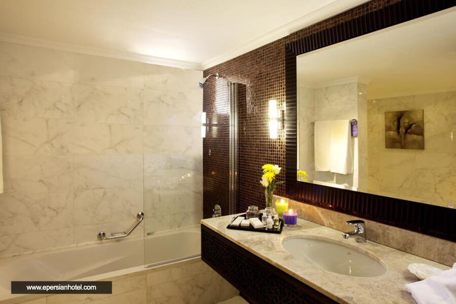 هتل کارلتون تاور دبی حمام