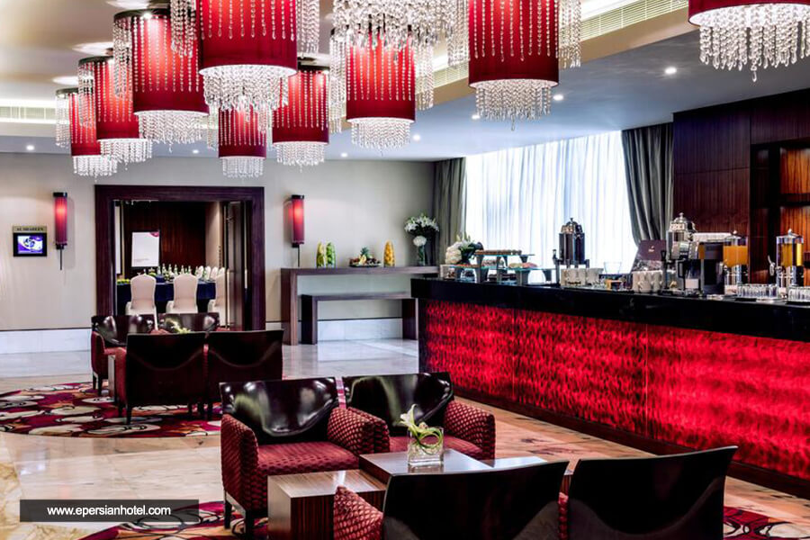 هتل کرون پلازا دیره دبی کافی شاپ 