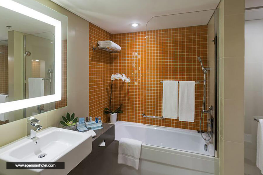 هتل نووتل البرشا دبی حمام