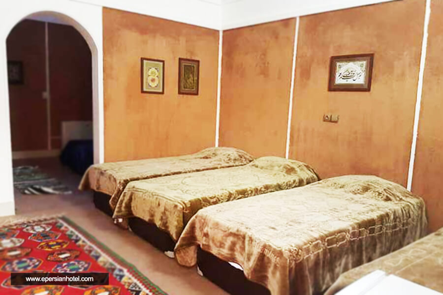 هتل کویر بالی خور اصفهان اتاق چهار تخته