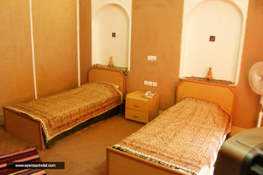 هتل کویر بالی خور اصفهان اتاق دو تخته