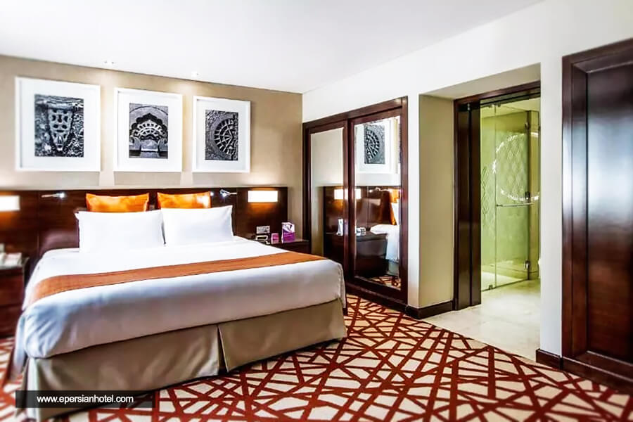 اتاق دو تخته هتل کرون پلازا دیره دبی
