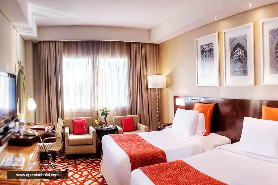 اتاق دو تخته هتل کرون پلازا دیره دبی