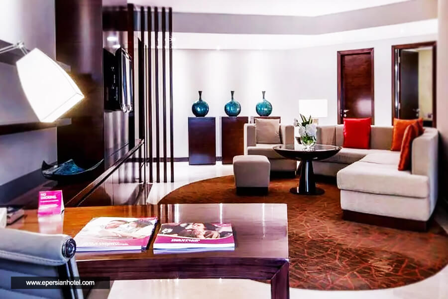 اتاق دو تخته هتل کرون پلازا دیره دبی