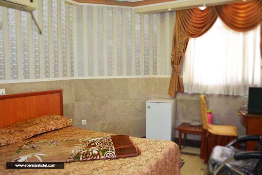 <br />
<b>Notice</b>:  Undefined index: caption in <b>/home/epersian/public_html/epersianhotel/pages/hotel/v2/section/main.php</b> on line <b>118</b><br />
