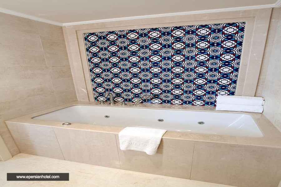 هتل گرند دورماز استانبول وان حمام