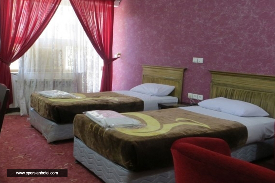 <br />
<b>Notice</b>:  Undefined index: caption in <b>/home/epersian/public_html/epersianhotel/pages/hotel/v2/section/main.php</b> on line <b>118</b><br />
