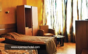 malek-chalos/rooms/trpl.jpg