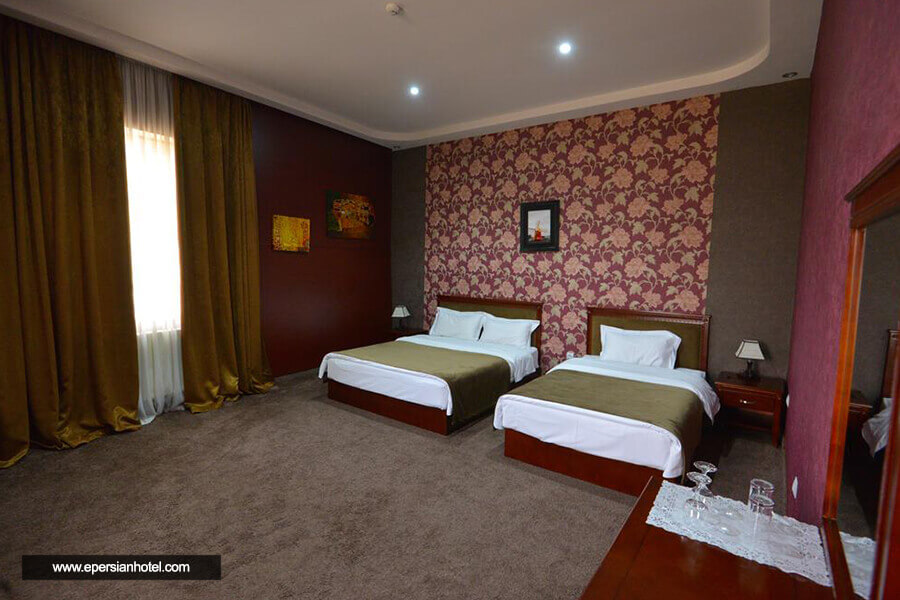 هتل مارگو پالاس تفلیس اتاق سه تخته