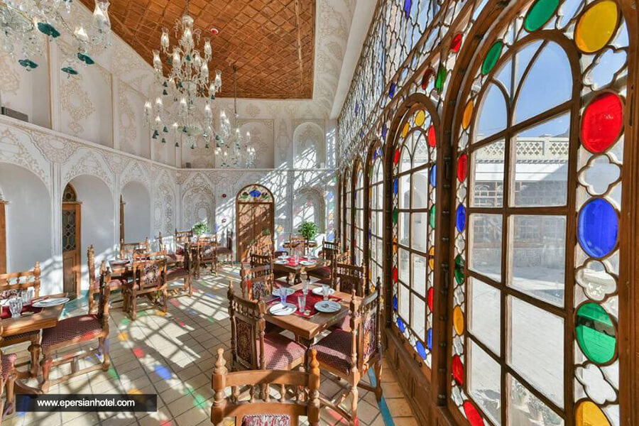 هتل قصر منشی اصفهان رستوران