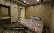 سوئیت یکخوابه برای پنج نفر (2 تخت و 3 مبل تخت خواب شو) عباس آباد همدان