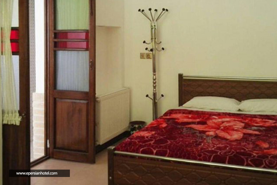 هتل اقامتگاه سنتی آمیرزا کاشان اتاق دو تخته