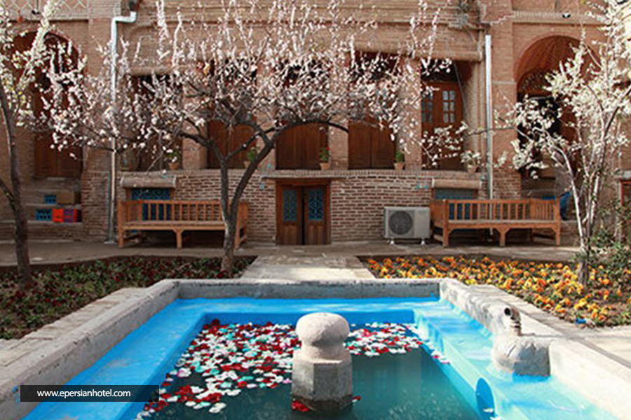 هتل خانه بهروزی قزوین نما