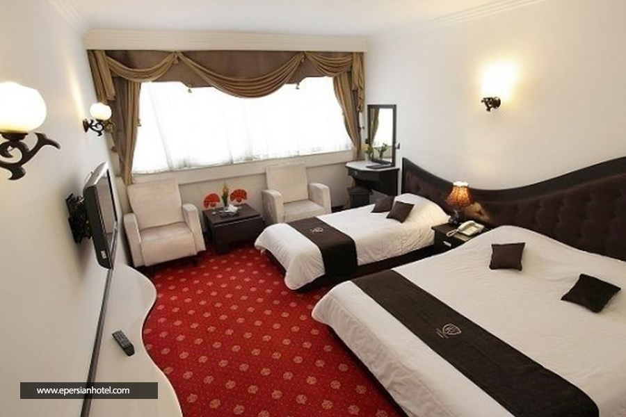 هتل کادوس رشت اتاق سه تخته