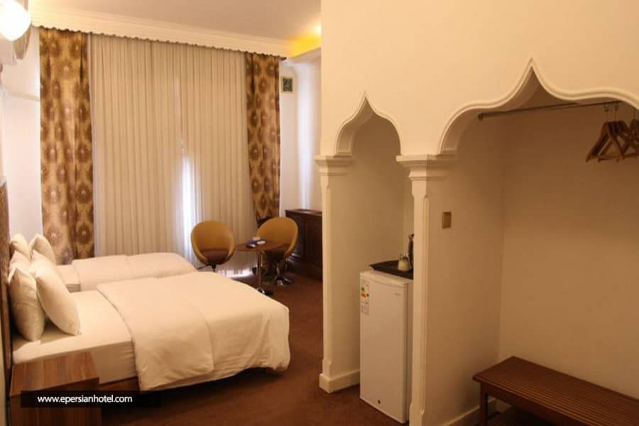 هتل کارون تهران اتاق دو تخته 