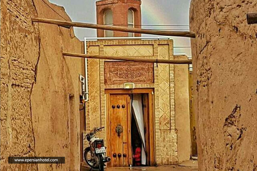 اقامتگاه بومگردی فروردین یزد نما