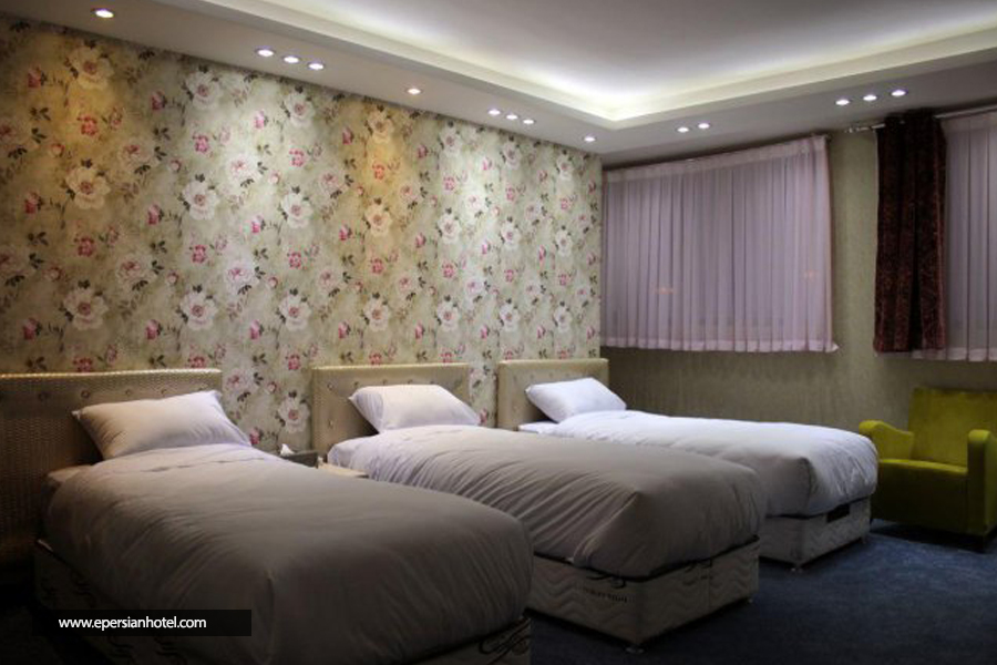 هتل علمدار یزد اتاق سه تخته