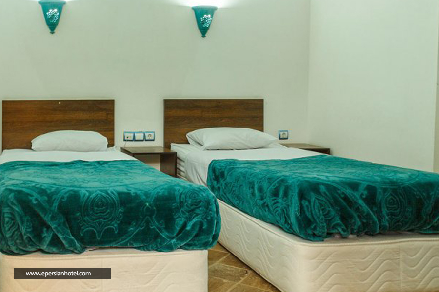 هتل سنتی فیروزه یزد اتاق دو تخته