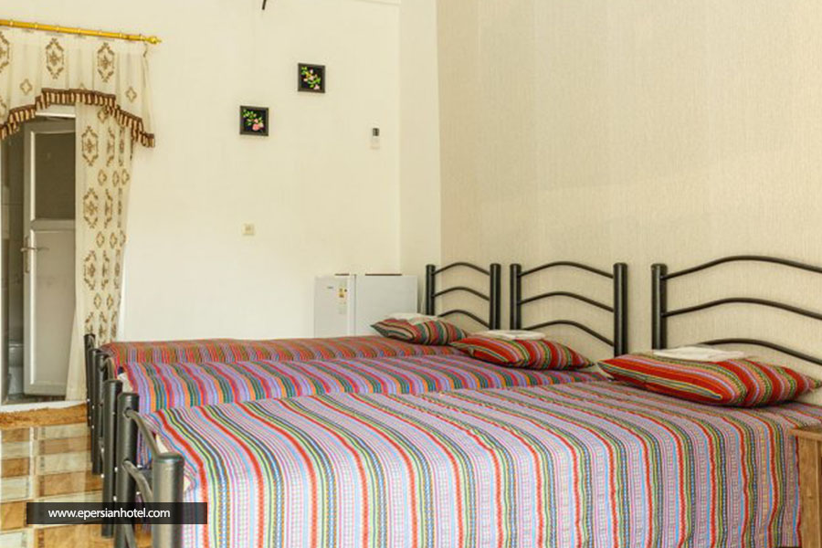 اقامتگاه سنتی قنات یزد اتاق سه تخته