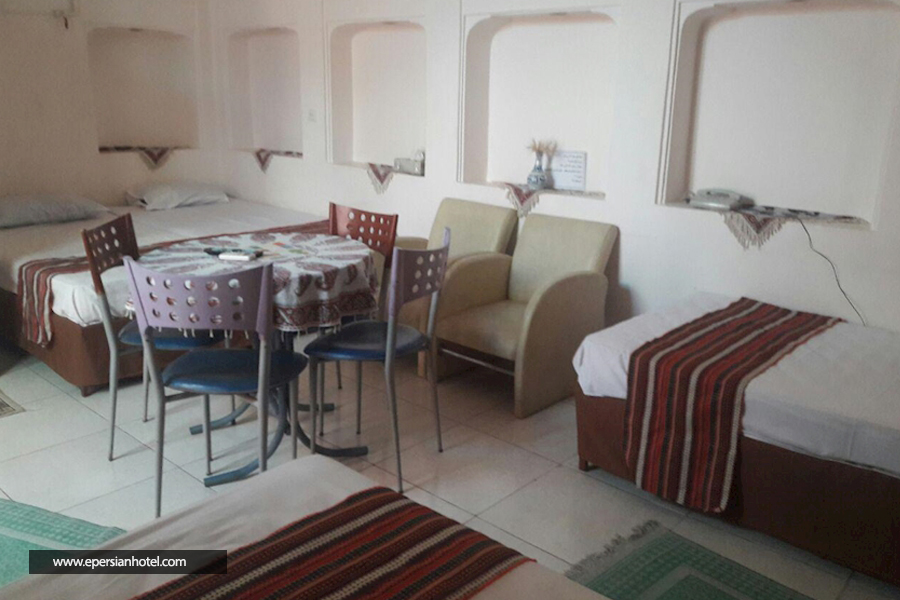 هتل سنتی سروش یزد اتاق چهارتخته