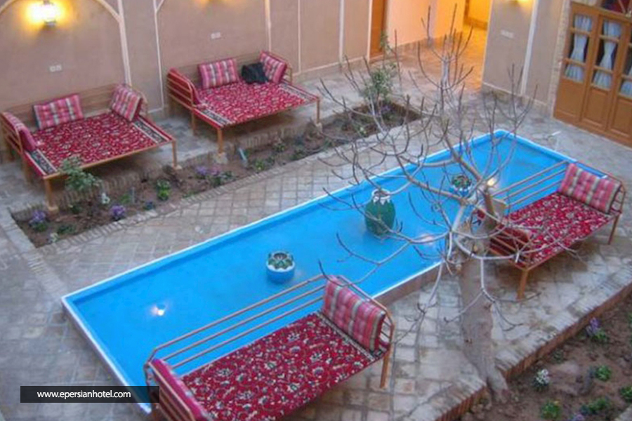 هتل سنتی سروش یزد لابی