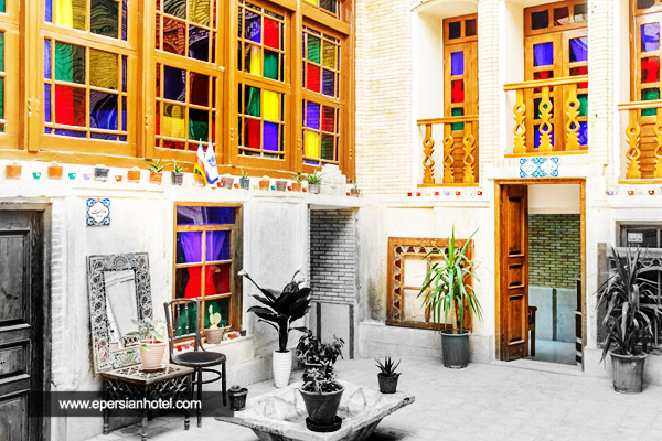 هتل آپارتمان پنج دری شیراز