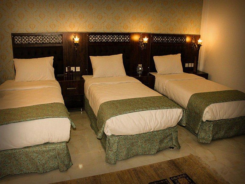 هتل وکیل شیراز اتاق سه تخته