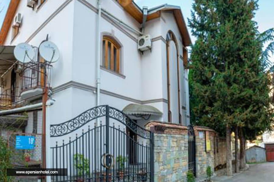 هتل والریا تفلیس نما
