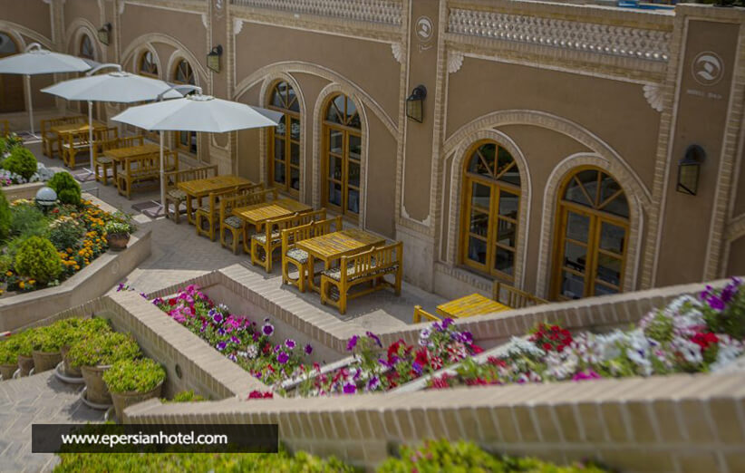 نمای هتل داد یزد