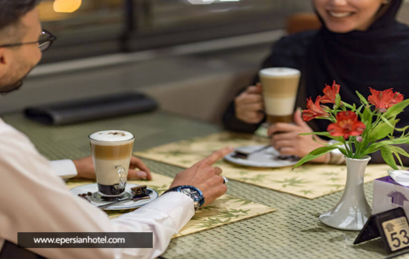کافی شاپ هتل بزرگ