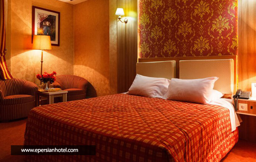 اتاق دو تخته هتل پارسیان عالی قاپو اصفهان