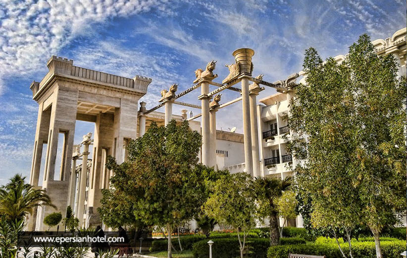 نمای بیرونی هتل داریوش کیش