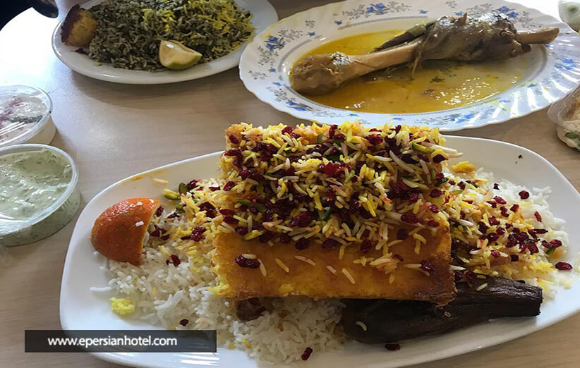 رستورانی با صف های معروفش