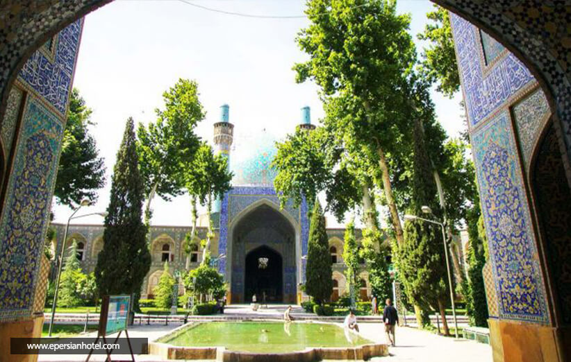 مدرسه چهارباغ اصفهان؛ بنایی از دوره صفوی