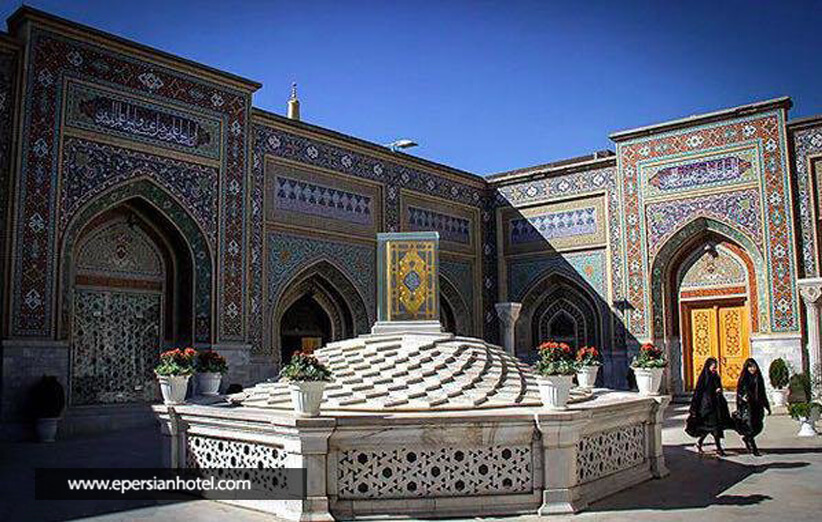 گذری در ساختمان کتابخانه آستان قدس رضوی مشهد