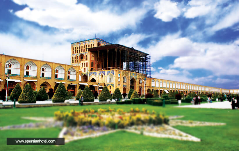 کاخ عالی قاپو اصفهان، عمارت بی مثال عصر صفوی