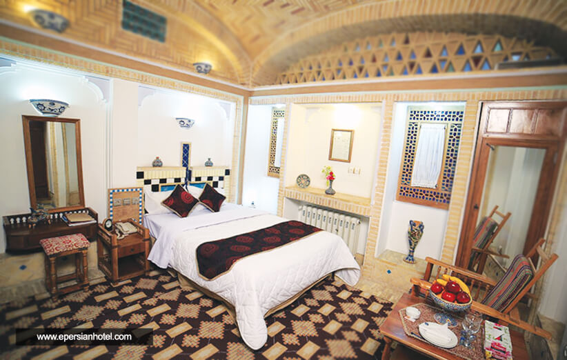 اتاق های هتل مشیر الممالک یزد