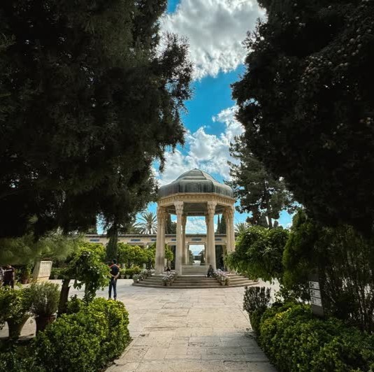 بهترین زمان سفر به شیراز : راهنمای فصل مناسب دیدار شهر گل و بلبل