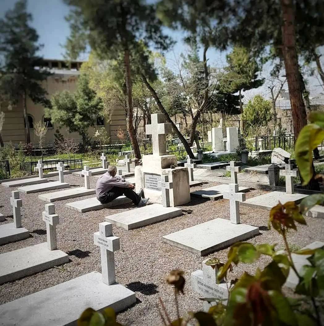 قبرستان ارامنه مشهد؛ گنجینه تاریخ در سکوت سنگ ها