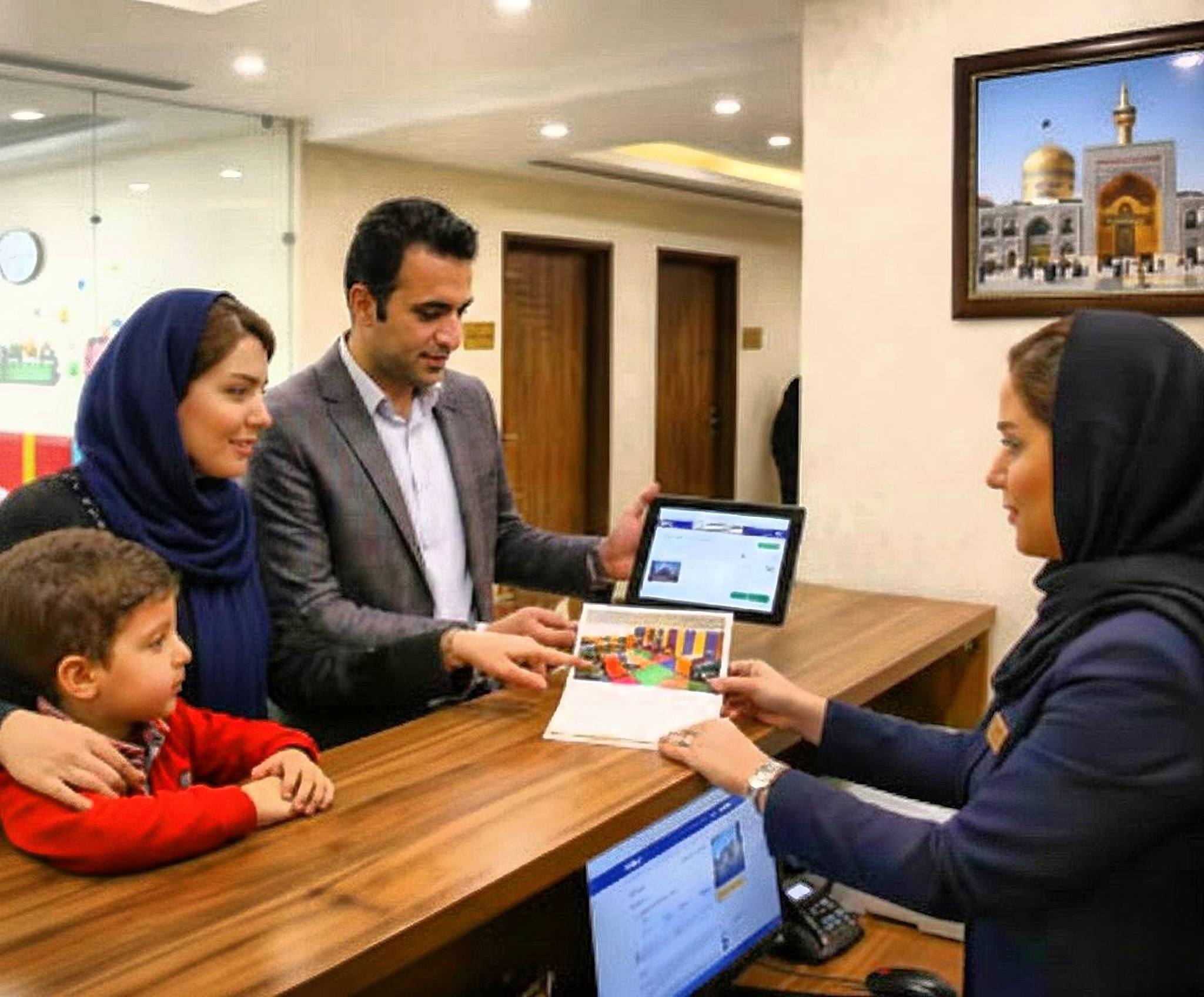 تور مشهد با هتل دارای مهد کودک یا خانه بازی؛ مناسب برای خانواده ها