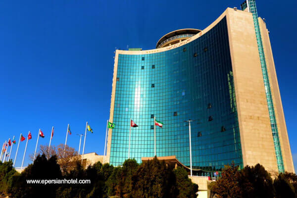 /panel/library/view/image/hotels/eiel-goli-hotel-tabriz.jpg